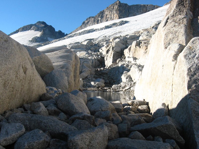 pátek  7.9 výstup na Pico de Aneto 3404m